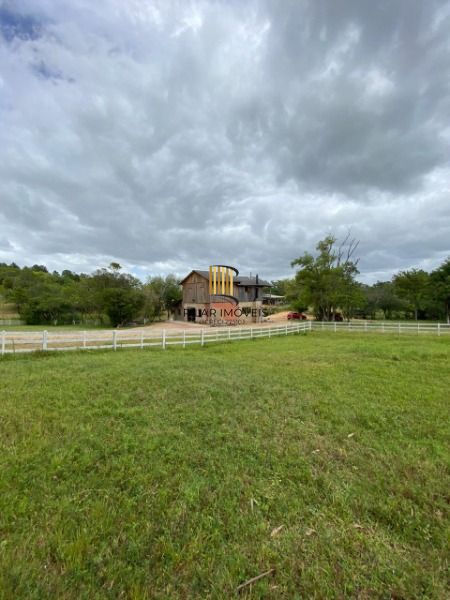 Sítio para Venda - 54000m², 3 dormitórios, 10 vagas - Lageado