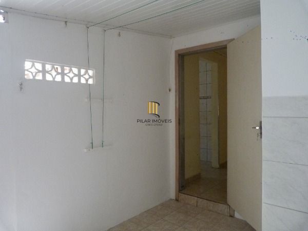 Casa para Venda - 90m², 3 dormitórios, 1 vaga - Restinga
