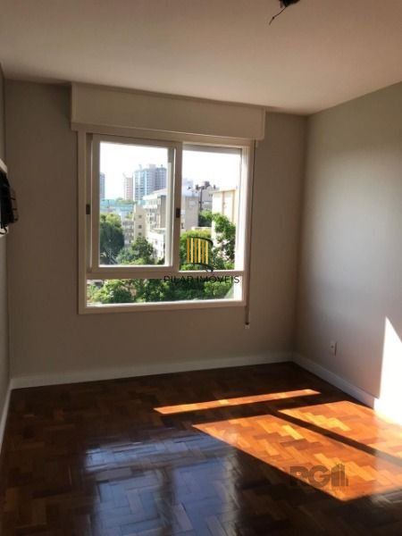 Apartamento em Porto Alegre, no bairro Higienópolis, à venda.