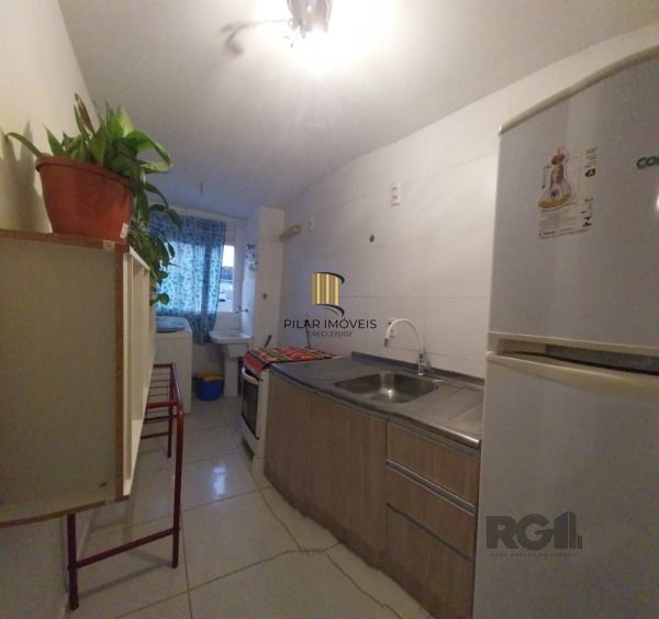 Apartamento em Porto Alegre, no bairro Vila Nova, com 2 dormitório(s), e 2 banheiros, à venda.