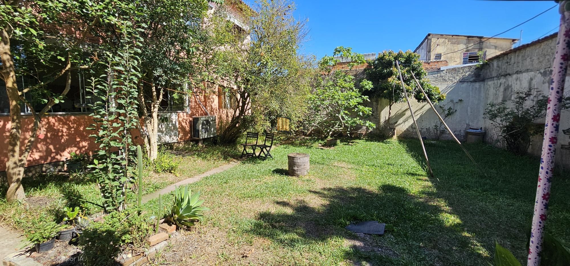 Casa 4 dormitórios no bairro Restinga