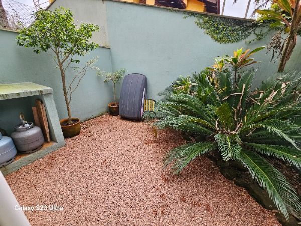 Casa Condominio em Porto Alegre, no bairro Ipanema, com 3 dormitório(s), e 3 banheiros, à venda.