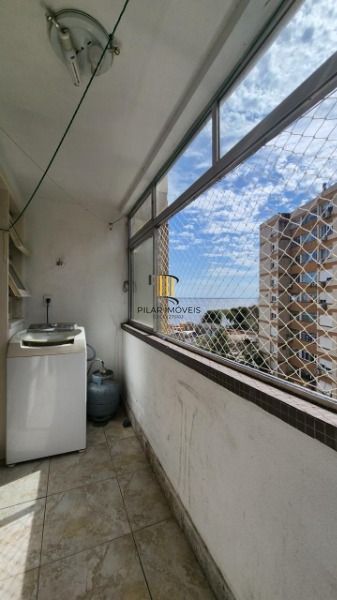 Apartamento em Porto Alegre, no bairro Vila Assunção, com 2 dormitório(s), e 2 banheiros, à venda.