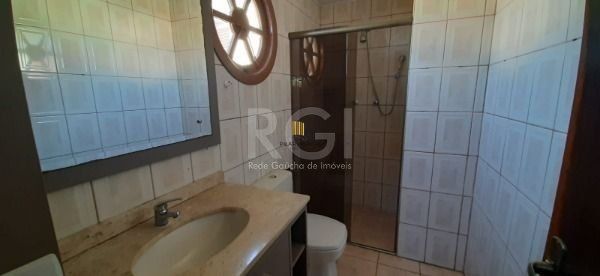 Sobrado para Venda - 246.69m², 3 dormitórios, sendo 1 suites, 2 vagas - Vila Nova
