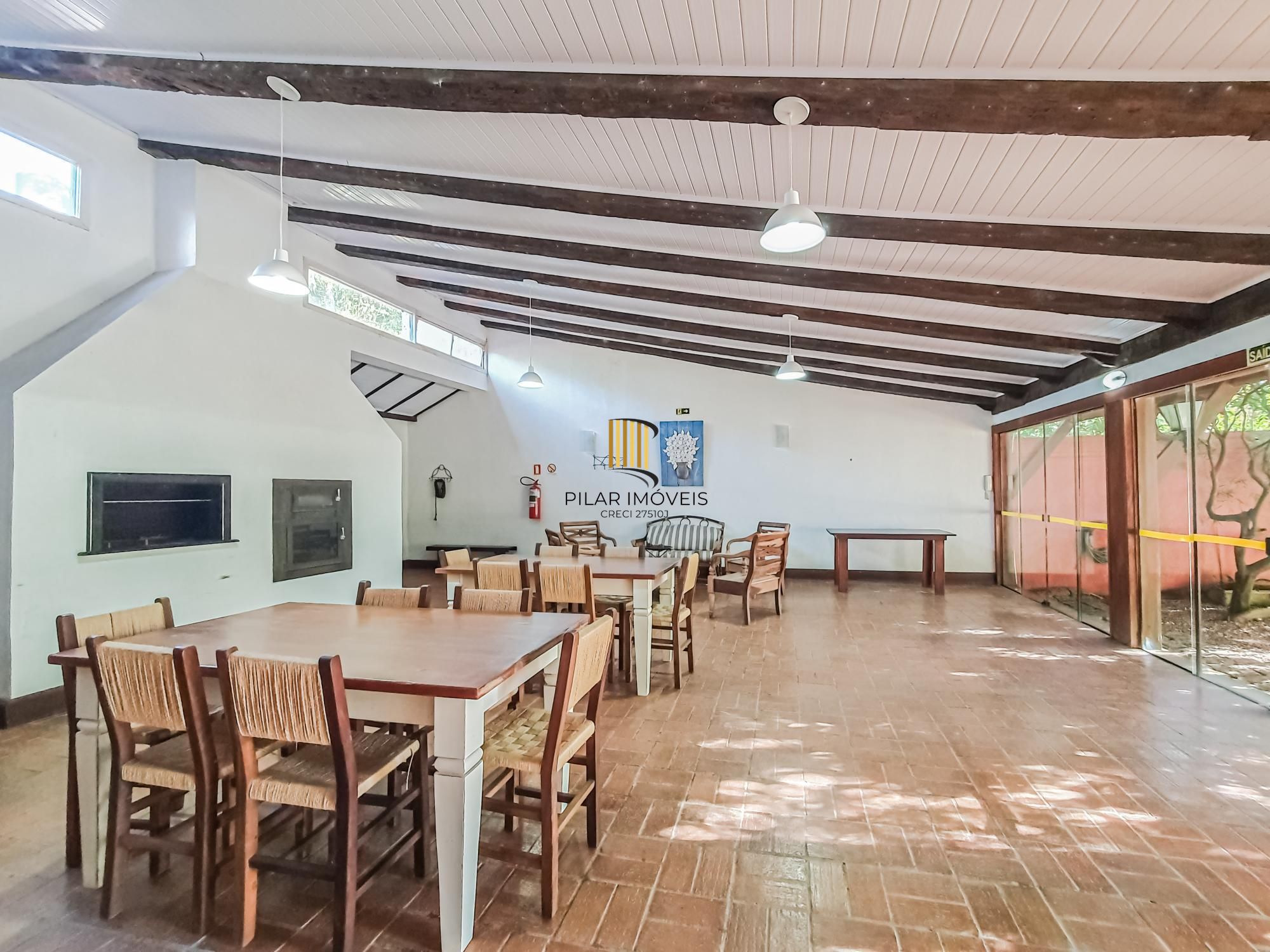 Casa em condomínio mobiliada, 3 dormitórios
