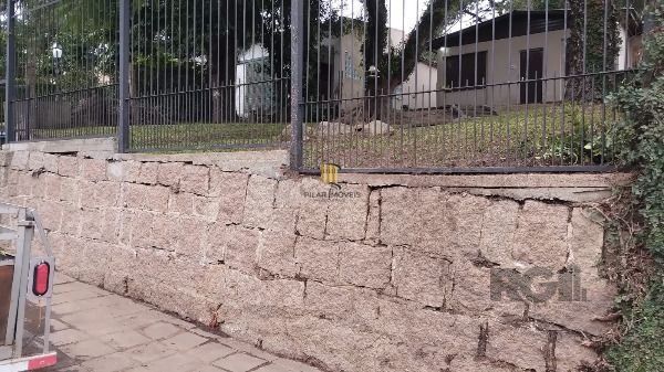 Terreno em Porto Alegre, no bairro Tristeza, à venda.