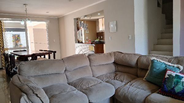 Casa para Venda - 177m², 3 dormitórios, sendo 1 suites, 2 vagas - Hípica