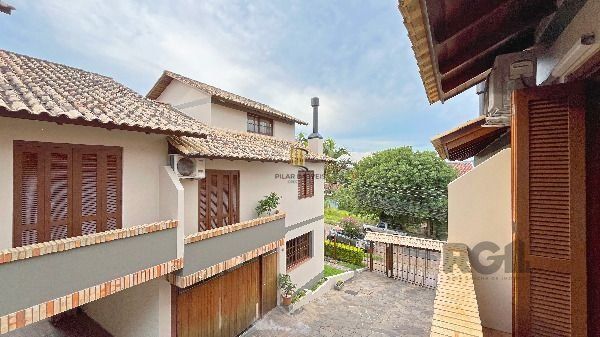 Casa de Condomínio 3 dormitórios no bairro Espírito Santo
