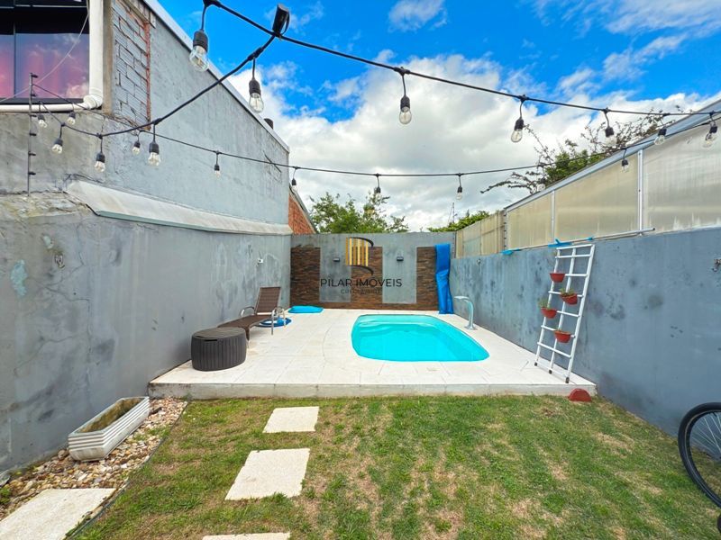 Casa com vista para o Rio e 3 dormitórios