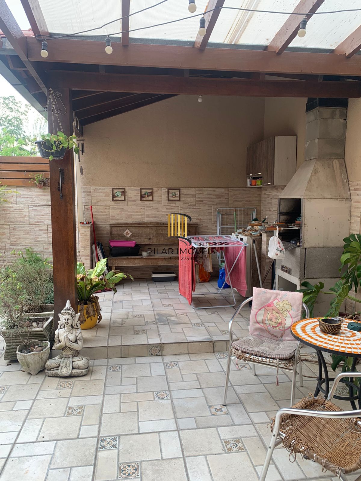 Casa 3 dormitórios no bairro Hípica