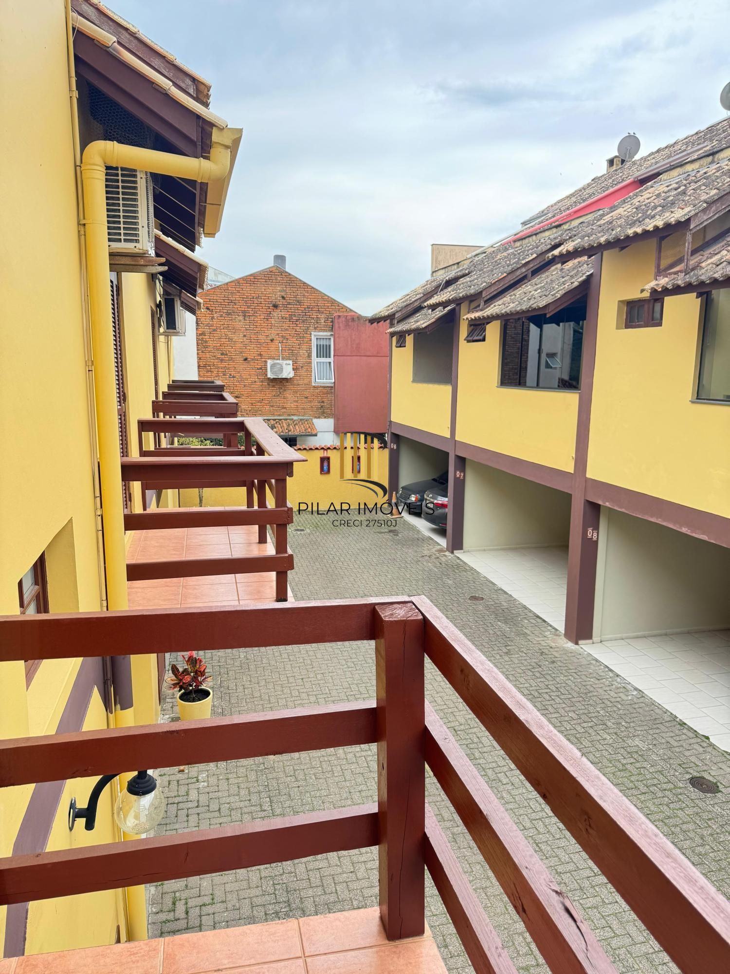 No bairro Serraria, casa em condomínio com 3 dormitórios