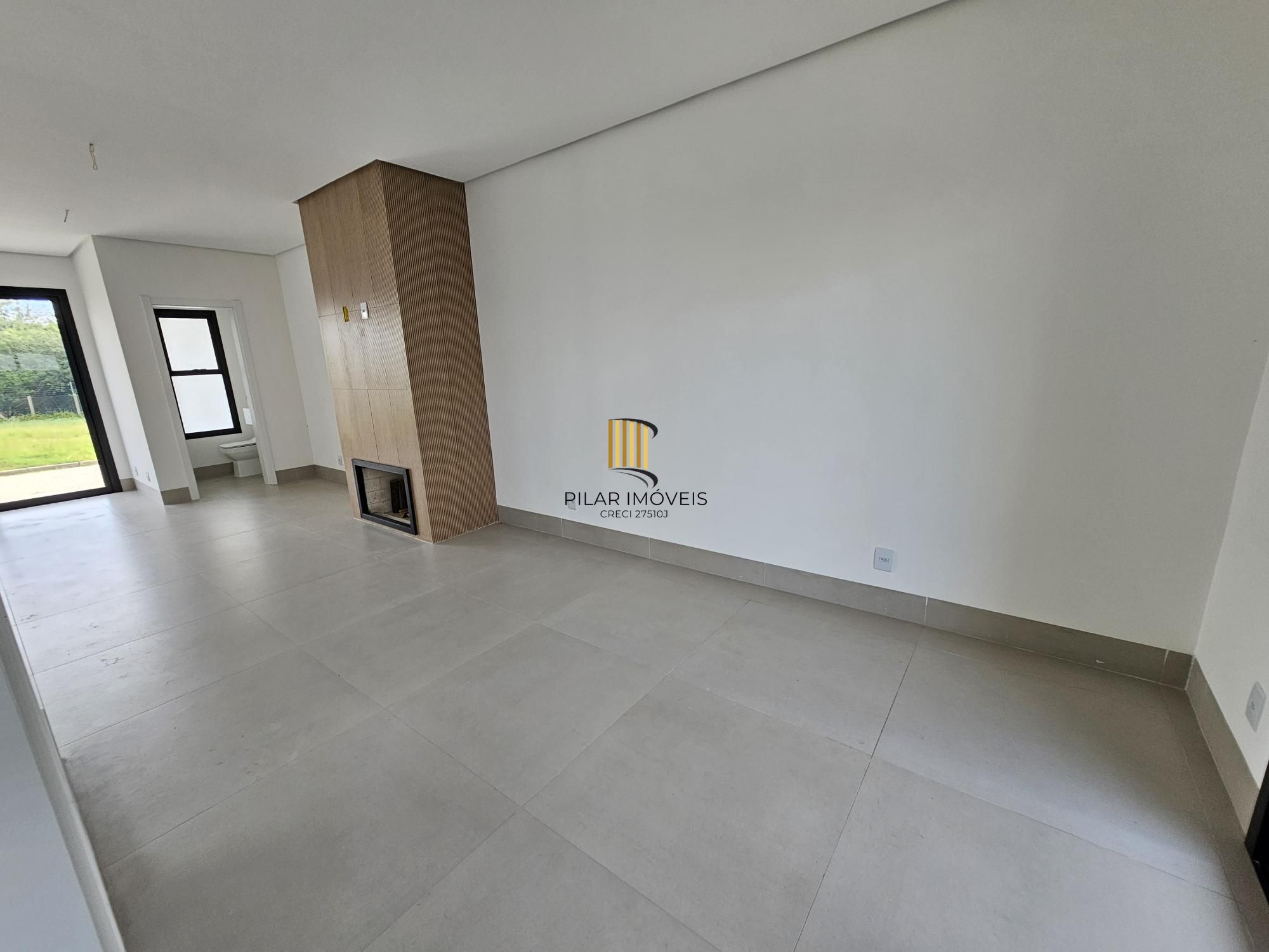 Casa Condominio em Porto Alegre, no bairro Campo Novo, com 3 dormitório(s), e 3 banheiros, à venda.