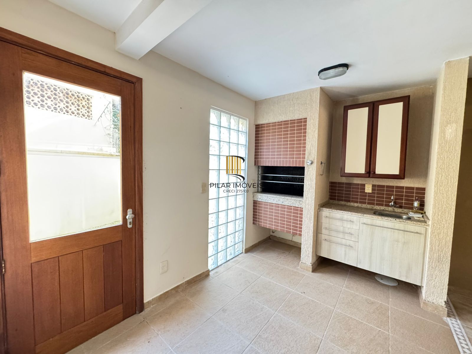 Casa em Condomínio no Jardim Isabel com 270m², 3 dormitórios, 4 vagas