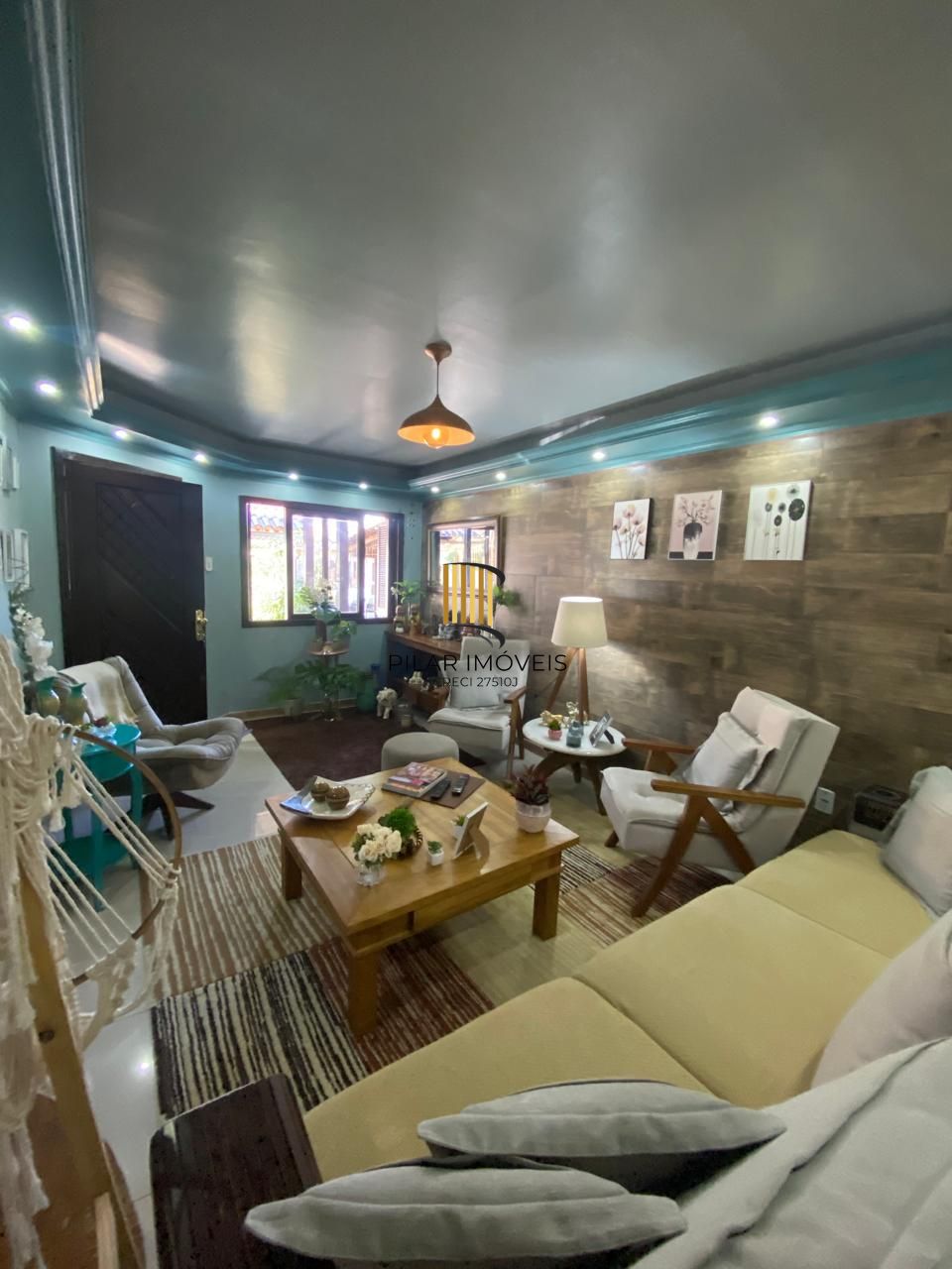 Hípica- Sobrado 3 dormitórios, 2 vagas- Venda