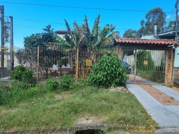 Casa 2 dormitórios no bairro Camaquã