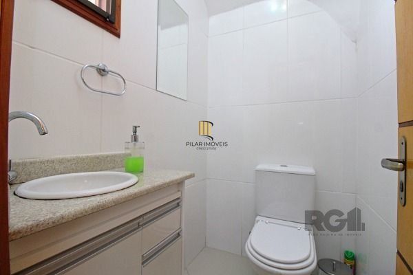 Casa Condominio para Venda - 197m², 3 dormitórios, sendo 1 suites, 2 vagas - Tristeza
