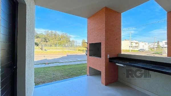 Casa em Porto Alegre, no bairro Hípica, com 3 dormitório(s), e 3 banheiros, à venda.