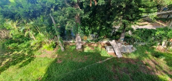 Terreno em Porto Alegre, no bairro Belém Novo, à venda.