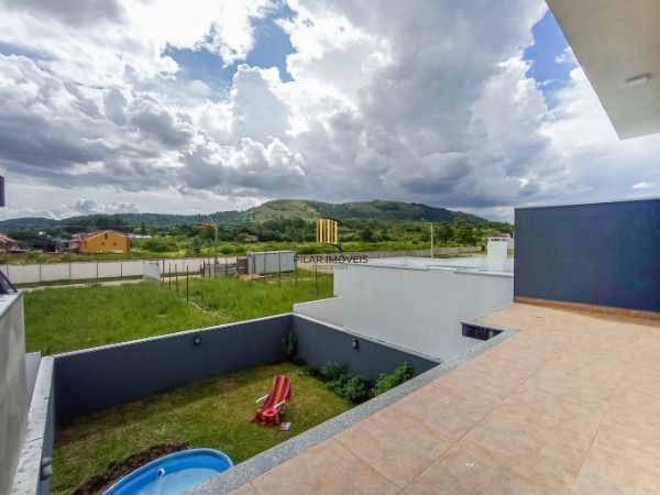 Casa Condominio para Venda - 200m², 3 dormitórios, sendo 1 suites, 2 vagas - Hípica