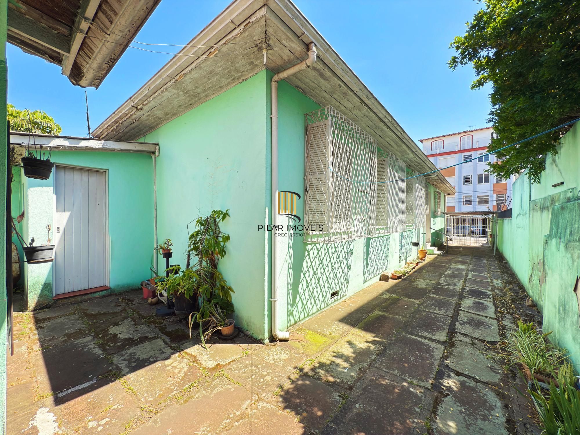 casa térrea 03 dormitórios - 128m² no Partenon