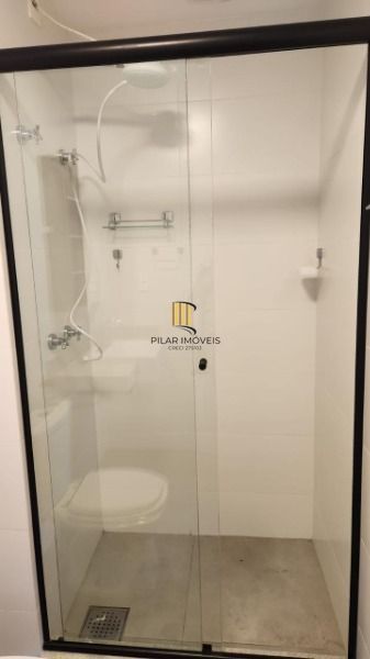 Studio em Porto Alegre, no bairro Tristeza, com 1 dormitório(s), e 1 banheiros, à venda.