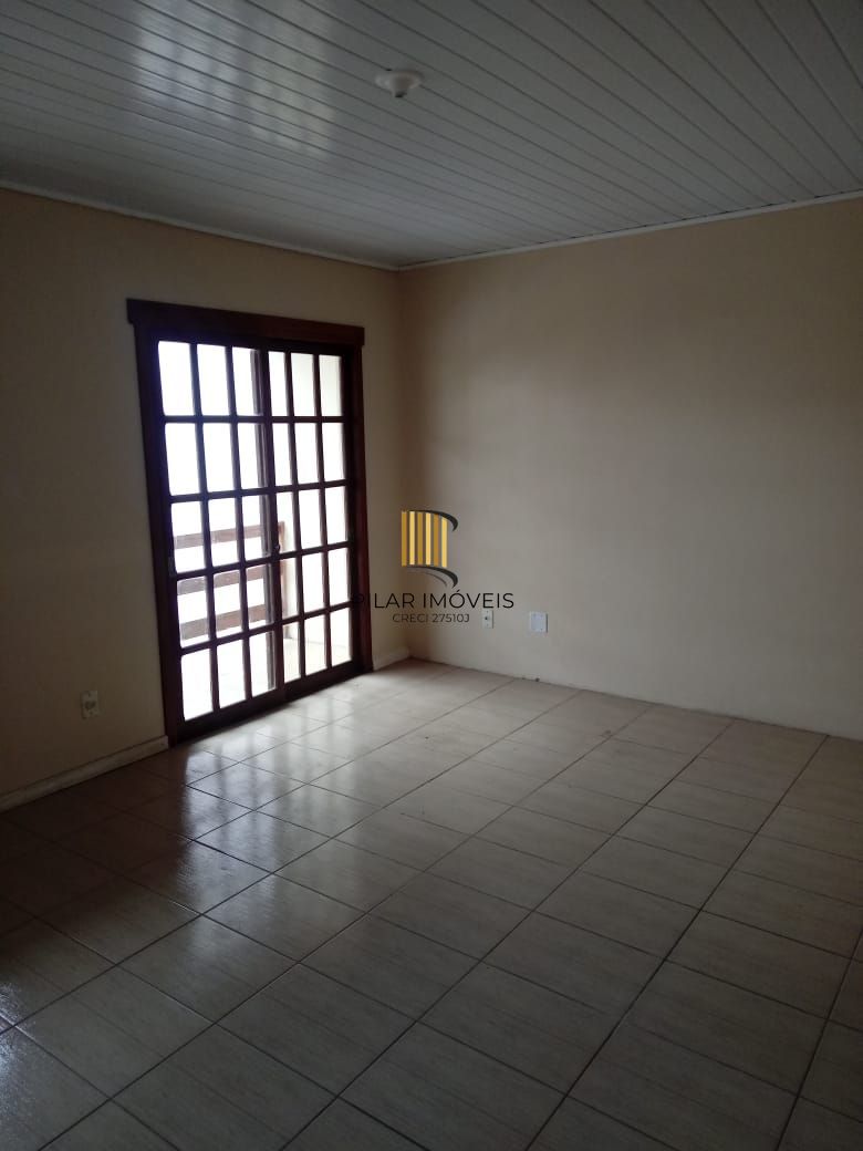 Casa 2 dormitórios no bairro Guarujá