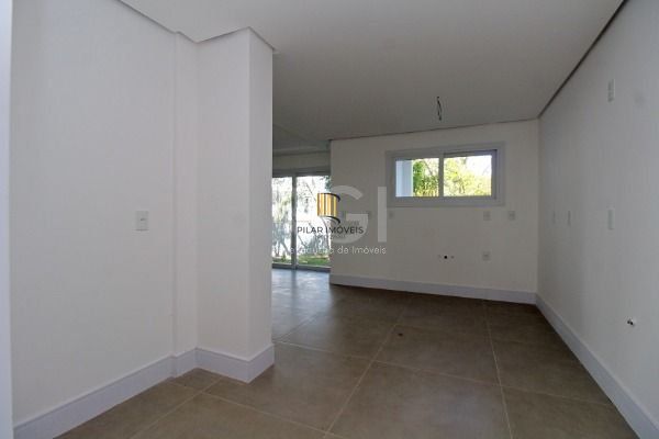 Casa Condominio para Venda - 364m², 3 dormitórios, sendo 3 suites, 2 vagas - Pedra Redonda