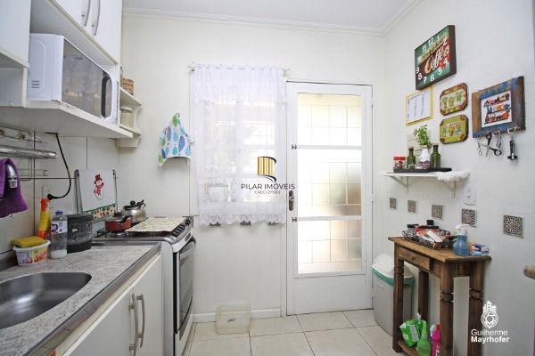 Casa para Venda - 78m², 3 dormitórios, sendo 1 suites, 2 vagas - Guarujá