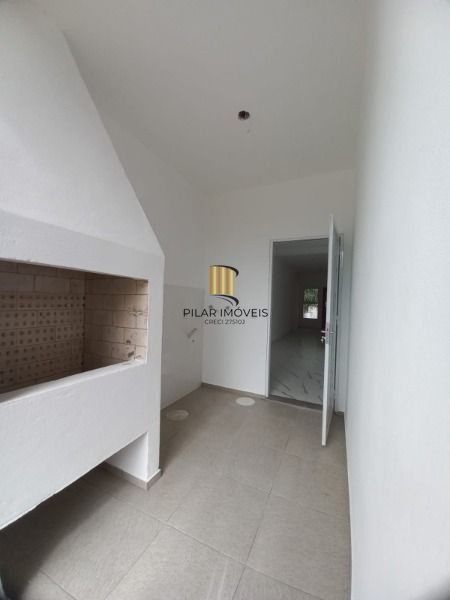 Casa em Porto Alegre, no bairro Belém Novo, com 3 dormitório(s), e 3 banheiros, à venda.
