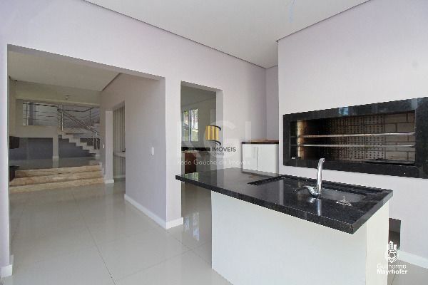 Casa Condominio para Venda - 280m², 3 dormitórios, sendo 1 suites, 5 vagas - Aberta Dos Morros