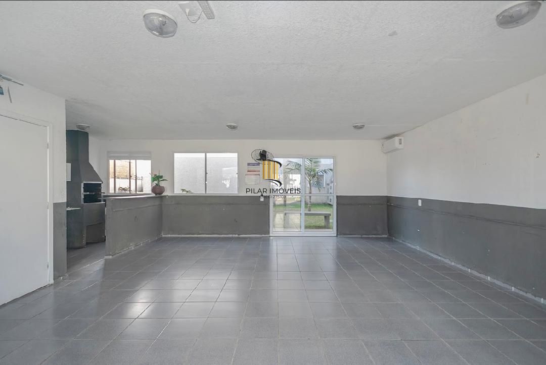 Ótimo apto térreo com 2 dormitórios com vaga de estacionamento