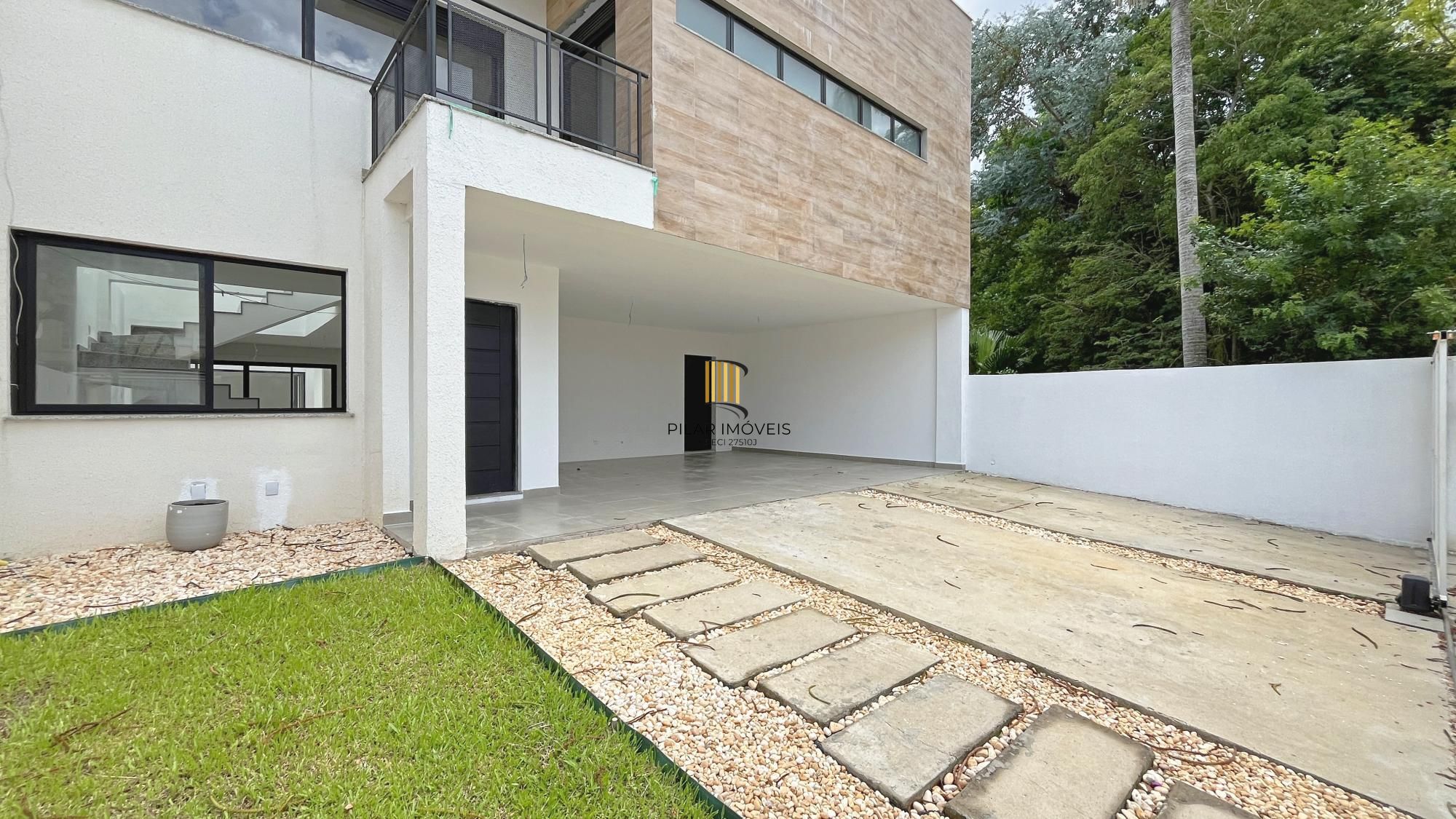 Casa 3 dormitórios no bairro Ipanema