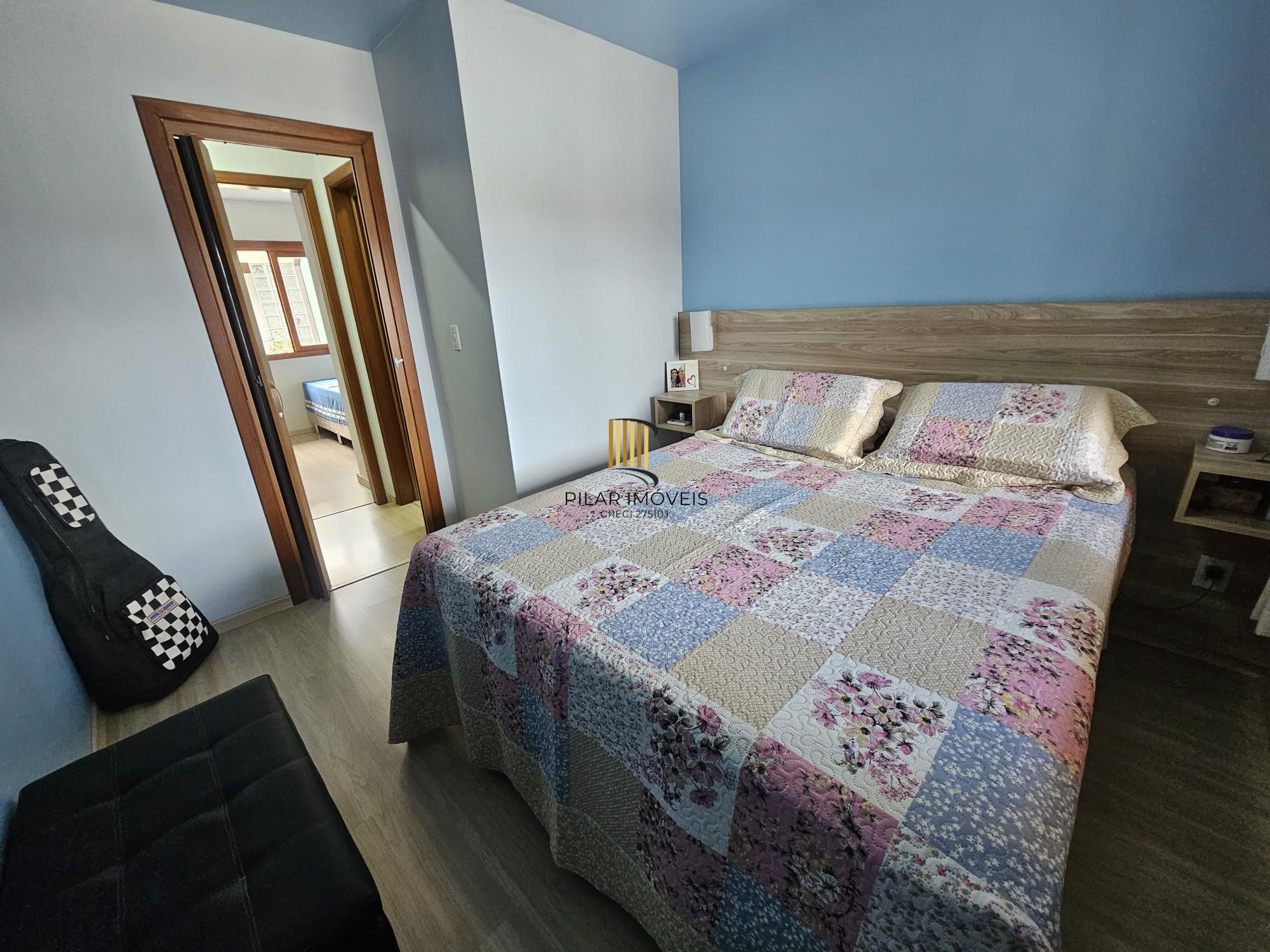 Casa 3 dormitórios 2 banheiros quiosque com churrasqueira cozinha gourmet moveis sob medida e garagem coberta na zona sul de Porto Alegre !