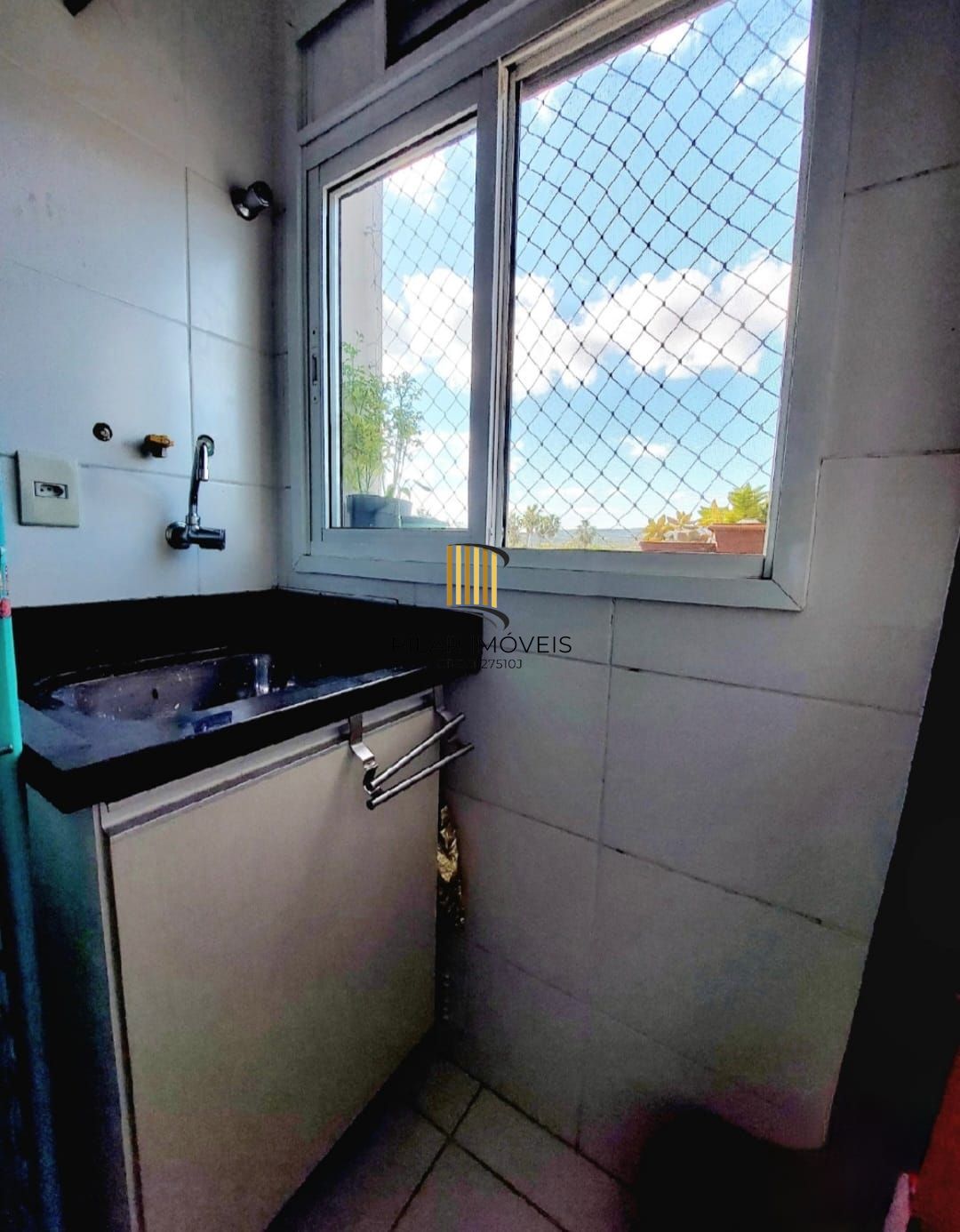 Apartamento semi mobiliado da Estrada Campo Novo