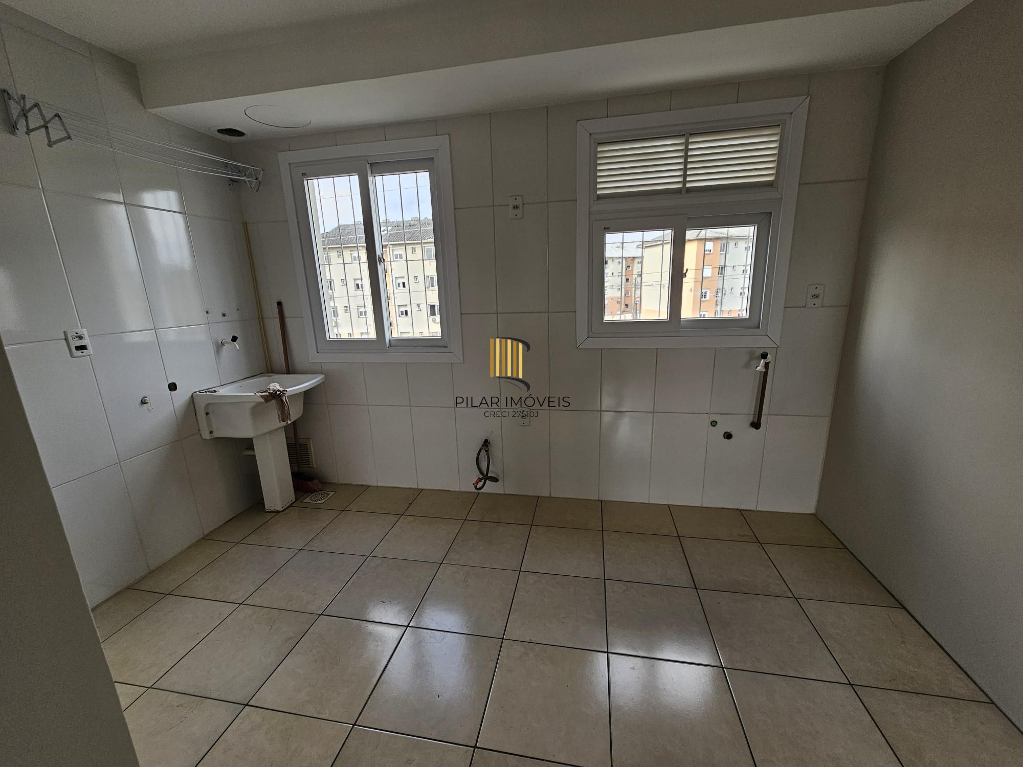 Apartamento 2 dormitórios todo reformado pronto pra morar , zona sul de Porto Alegre!
