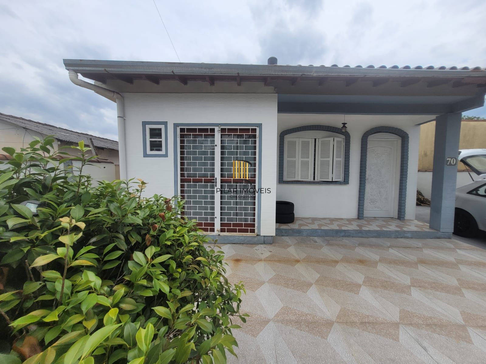 Casa 4 dormitórios no bairro Restinga - Pilar Imóveis