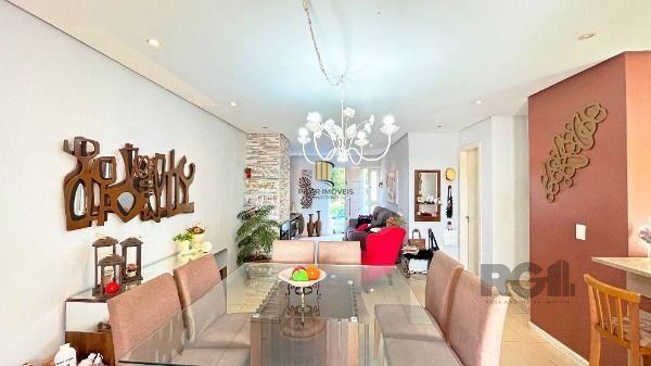 Casa Condominio em Porto Alegre, no bairro Vila Nova, com 3 dormitório(s), e 3 banheiros, à venda.