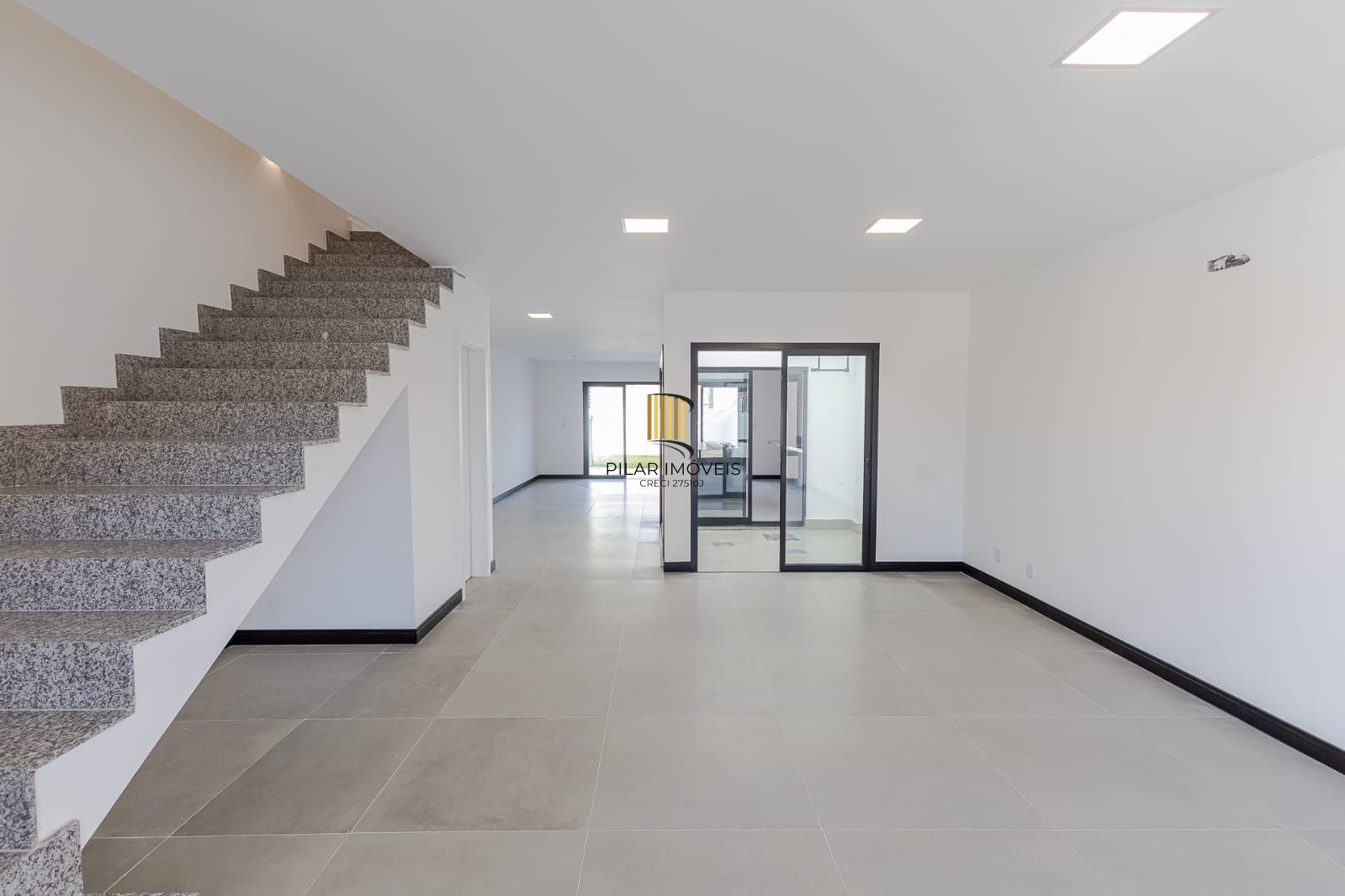 Casa 3 dormitórios no bairro Ipanema