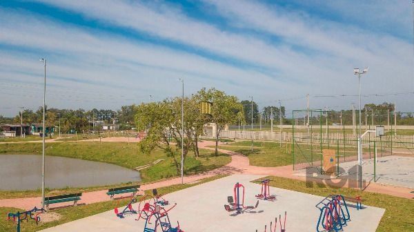 Casa de Condomínio 3 dormitórios no bairro Hípica