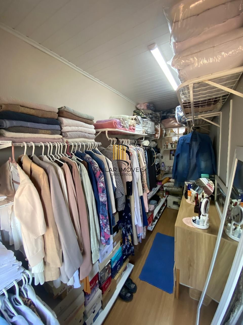 Hípica- Sobrado 3 dormitórios, 2 vagas- Venda