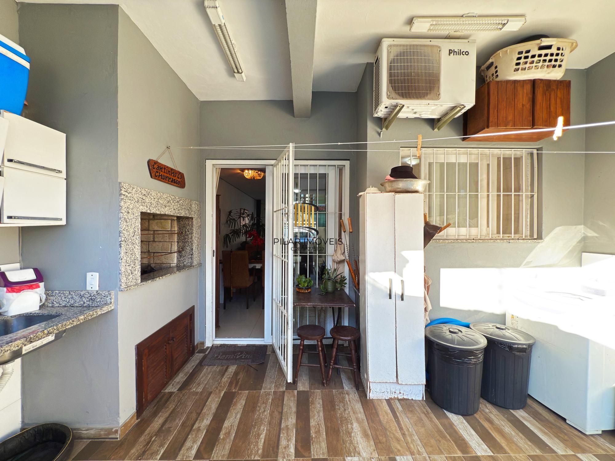 Casa para Venda - 138m², 3 dormitórios, sendo 1 suites, 2 vagas - Hípica