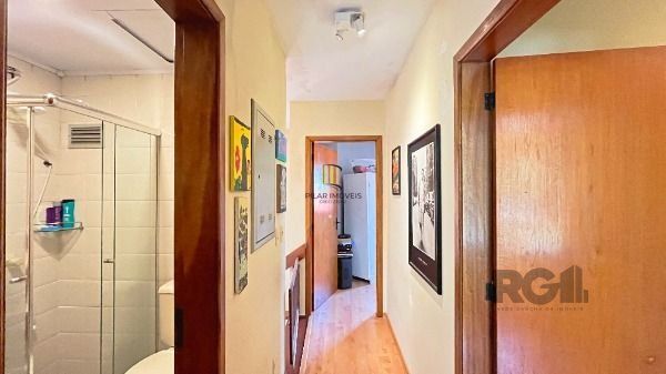 Casa Condominio em Porto Alegre, no bairro Espírito Santo, com 3 dormitório(s), e 3 banheiros, à venda.
