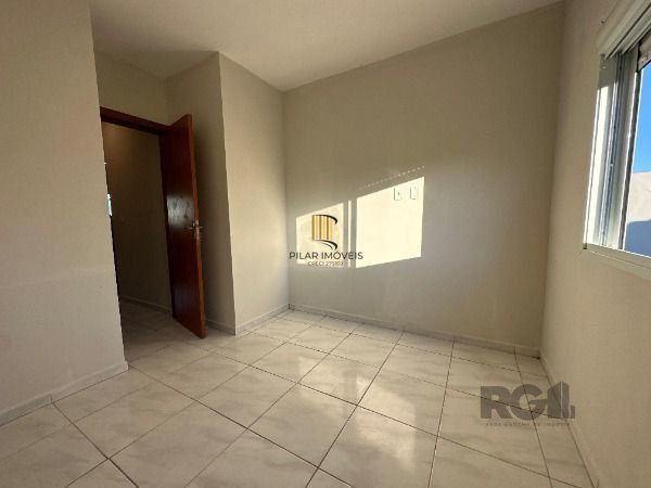 Casa Condominio em Porto Alegre, no bairro Ponta Grossa, com 2 dormitório(s), e 2 banheiros, à venda.