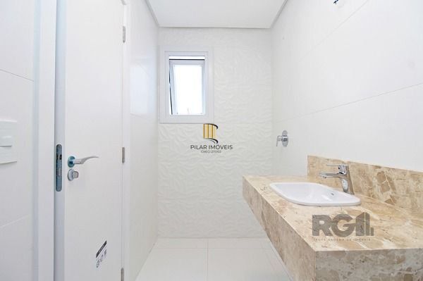 Casa Condominio para Venda - 364m², 3 dormitórios, sendo 3 suites, 2 vagas - Pedra Redonda