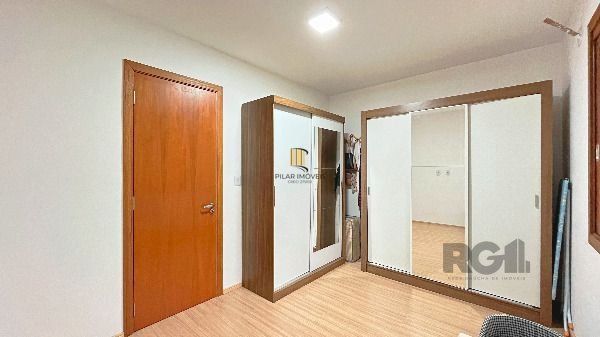 Casa Condominio em Porto Alegre, no bairro Teresópolis, com 2 dormitório(s), e 2 banheiros, à venda.