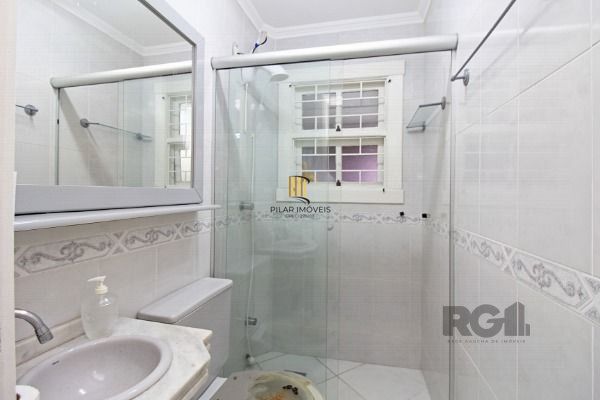 Casa Condominio para Venda - 201m², 3 dormitórios, sendo 1 suites, 2 vagas - Tristeza