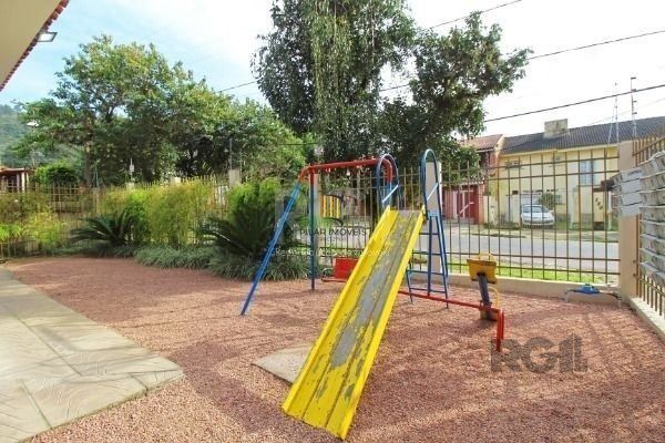 Casa de Condomínio 3 dormitórios no bairro Aberta dos Morros