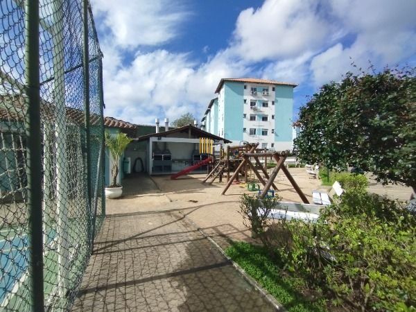 Apartamento em Porto Alegre, no bairro Vila Nova, com 2 dormitório(s), e 2 banheiros, à venda.