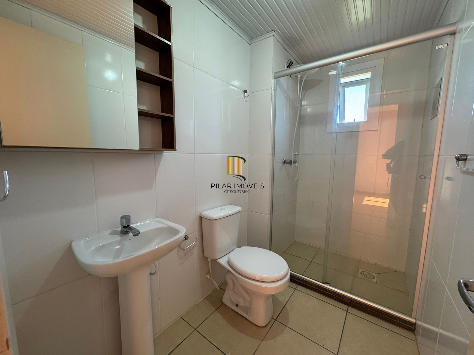 Apartamento 2 dormitório(s),com 1 vaga de garagem coberta à venda.