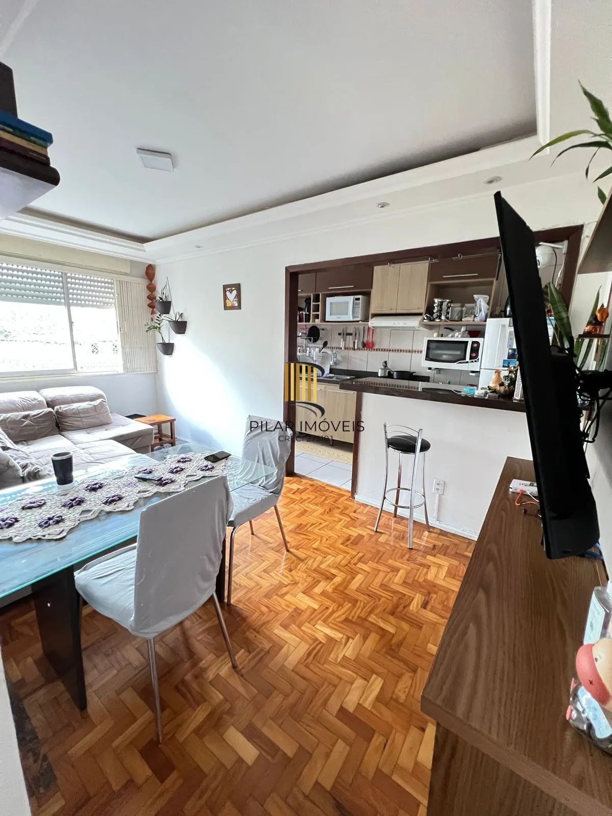 Apartamento de 2 dormitórios no bairro Cristal